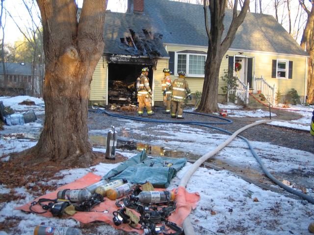 Structure Fire - 25 West Circle - 12/24/07